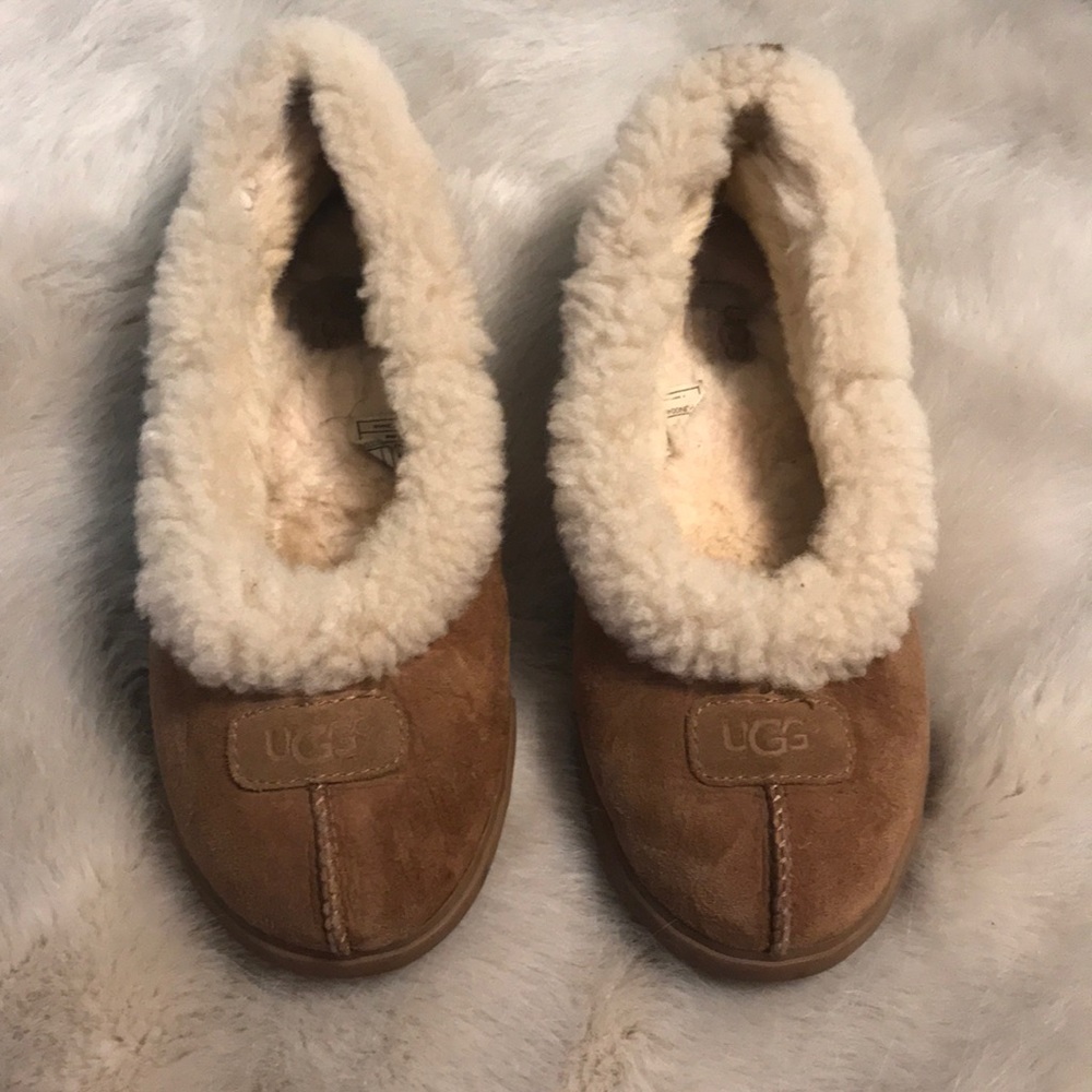 UGG slippers with rubber sole